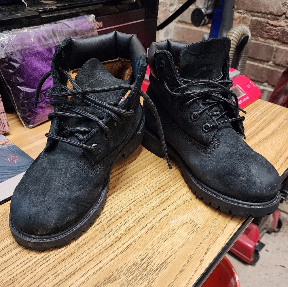 Boys Timberland Boots size 1